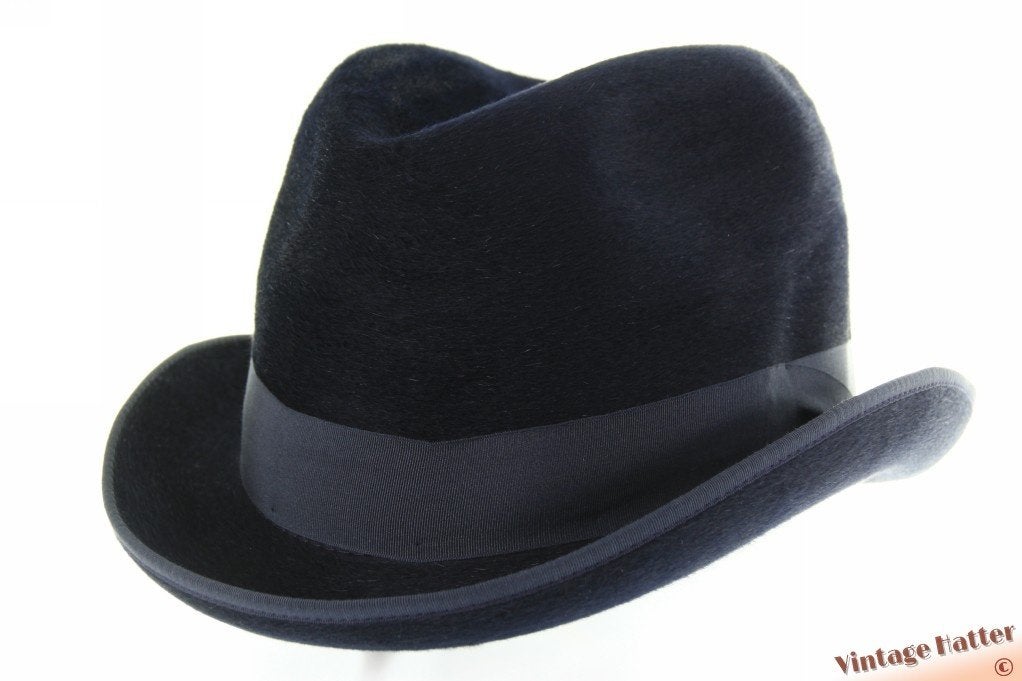 Gleufhoed Pierre Cardin zeer donker zwartblauw haarvilt 57,5, Ophalen of Verzenden, Hoed, Pierre Cardin, 57 cm (M, 7⅛ inch) of minder