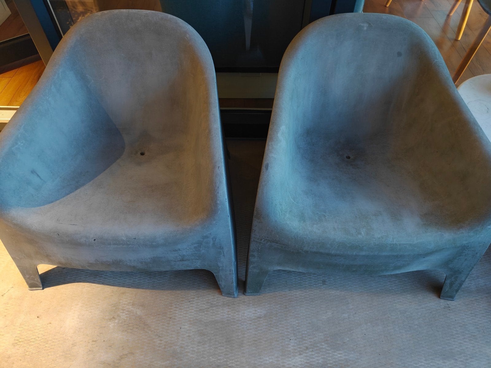 2x IKEA Skarpö tuinstoel, Ophalen, Gebruikt, Kunststof, Stapelbaar