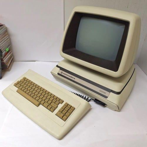 Commodore CBM 8296 *Verzamelaars Object*, Computers en Software, Vintage Computers, Ophalen, Commodore