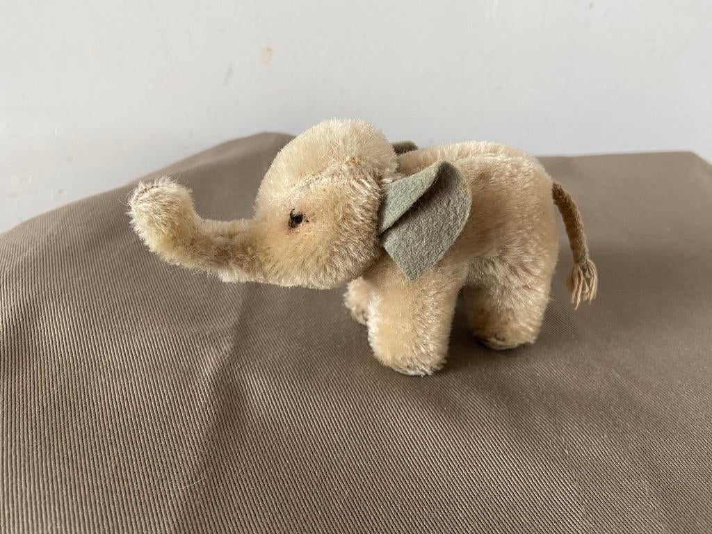Steiff olifantje, 6307, 7cm, Antiek en Kunst, Antiek | Speelgoed, Ophalen of Verzenden