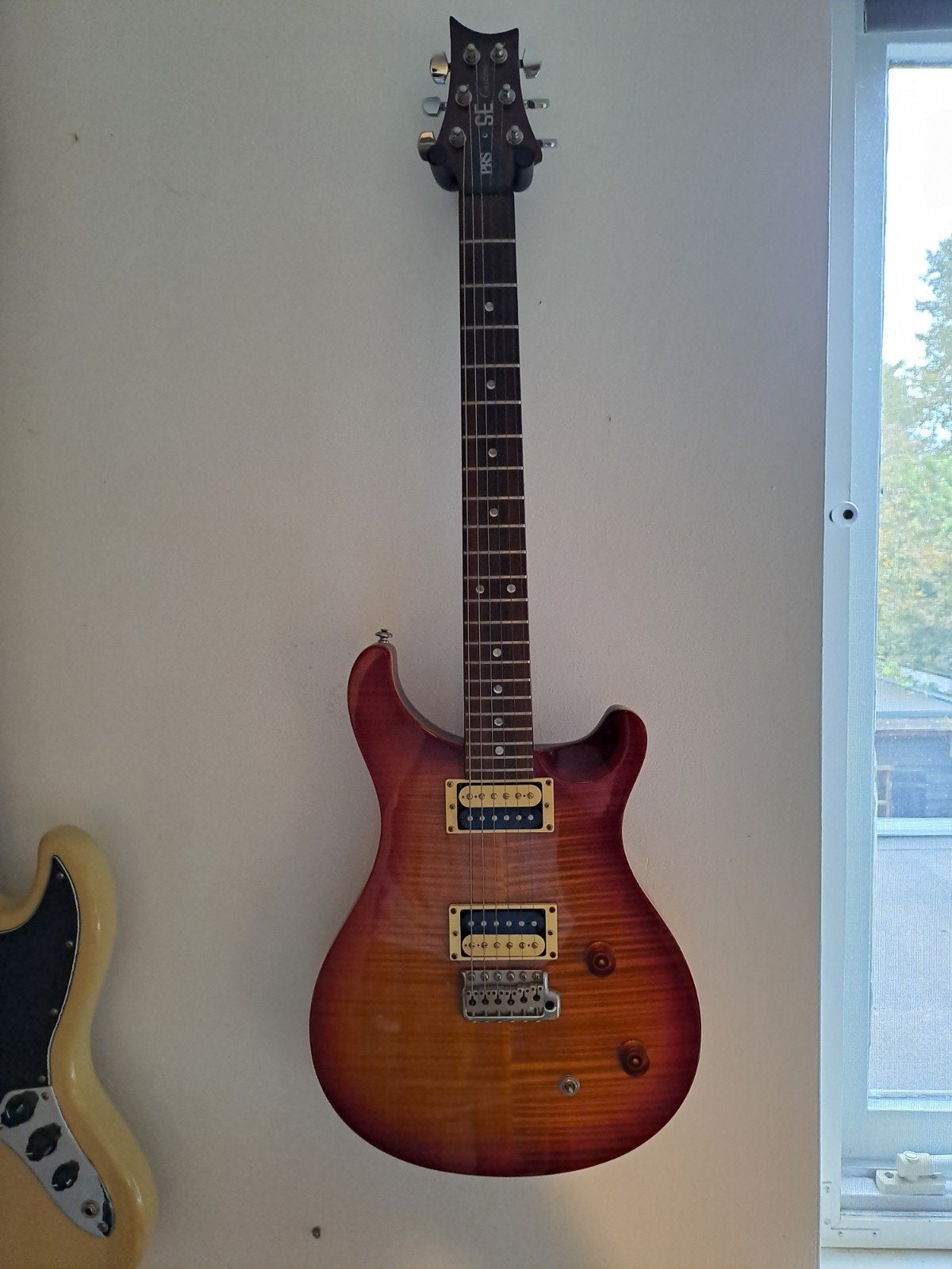 PRS SE Custom 24 elektrische gitaar, rood/oranje sunburst