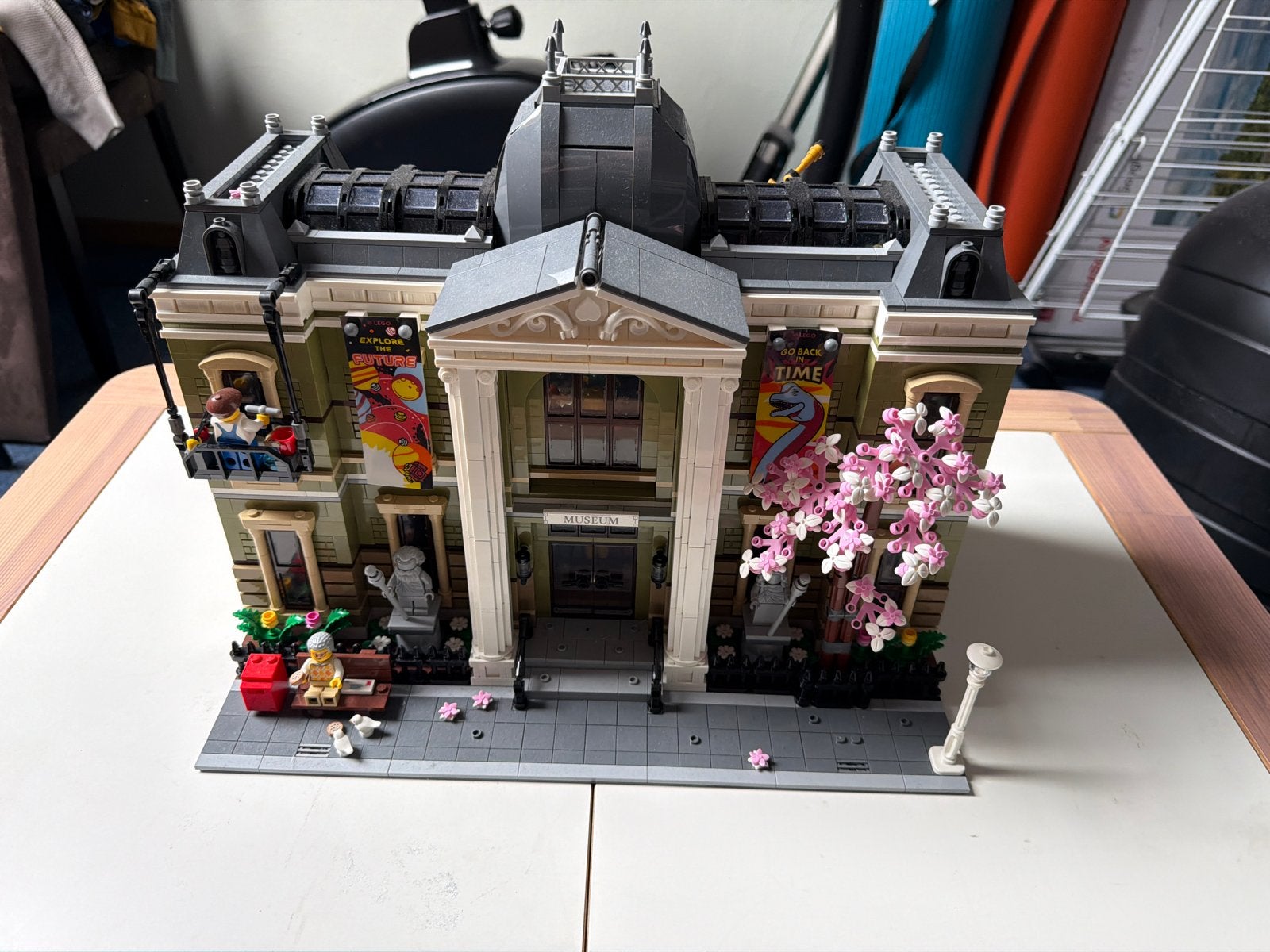Lego 10326 Natuurhistorisch Museum met boekje en doos, Ophalen, Gebruikt