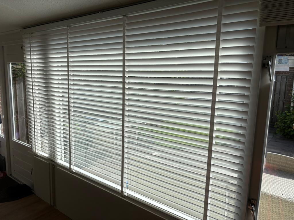 Witte houten jaloezieën, Ophalen, Gebruikt, Wit, 200 cm of meer