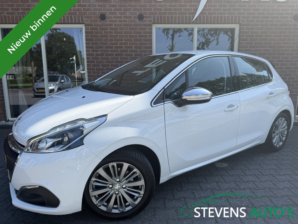 Peugeot 208 1.2 PureT. BL Allure CARPLAY / ANDROID / DAB+ /, 83 pk, Stof, 1199 cc, Wit