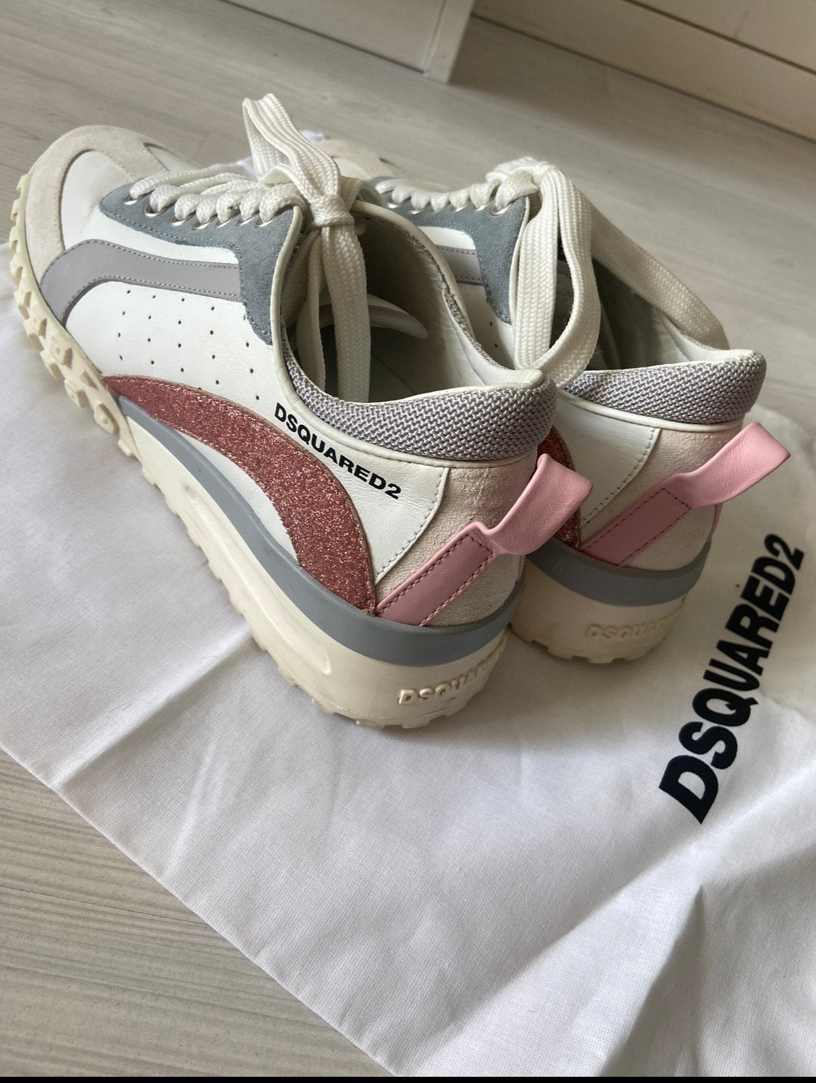 DSQUARED2 dames schoenen maat 39  NIEUW, Ophalen of Verzenden, Zo goed als nieuw, Sneakers of Gympen