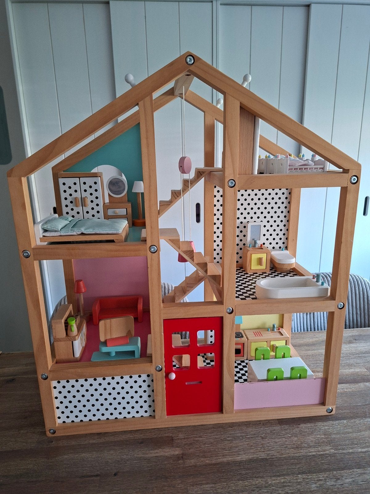 Hema poppenhuis inclusief hema en hapa meubels., Kinderen en Baby's, Speelgoed | Poppenhuizen, Ophalen, Poppenhuis