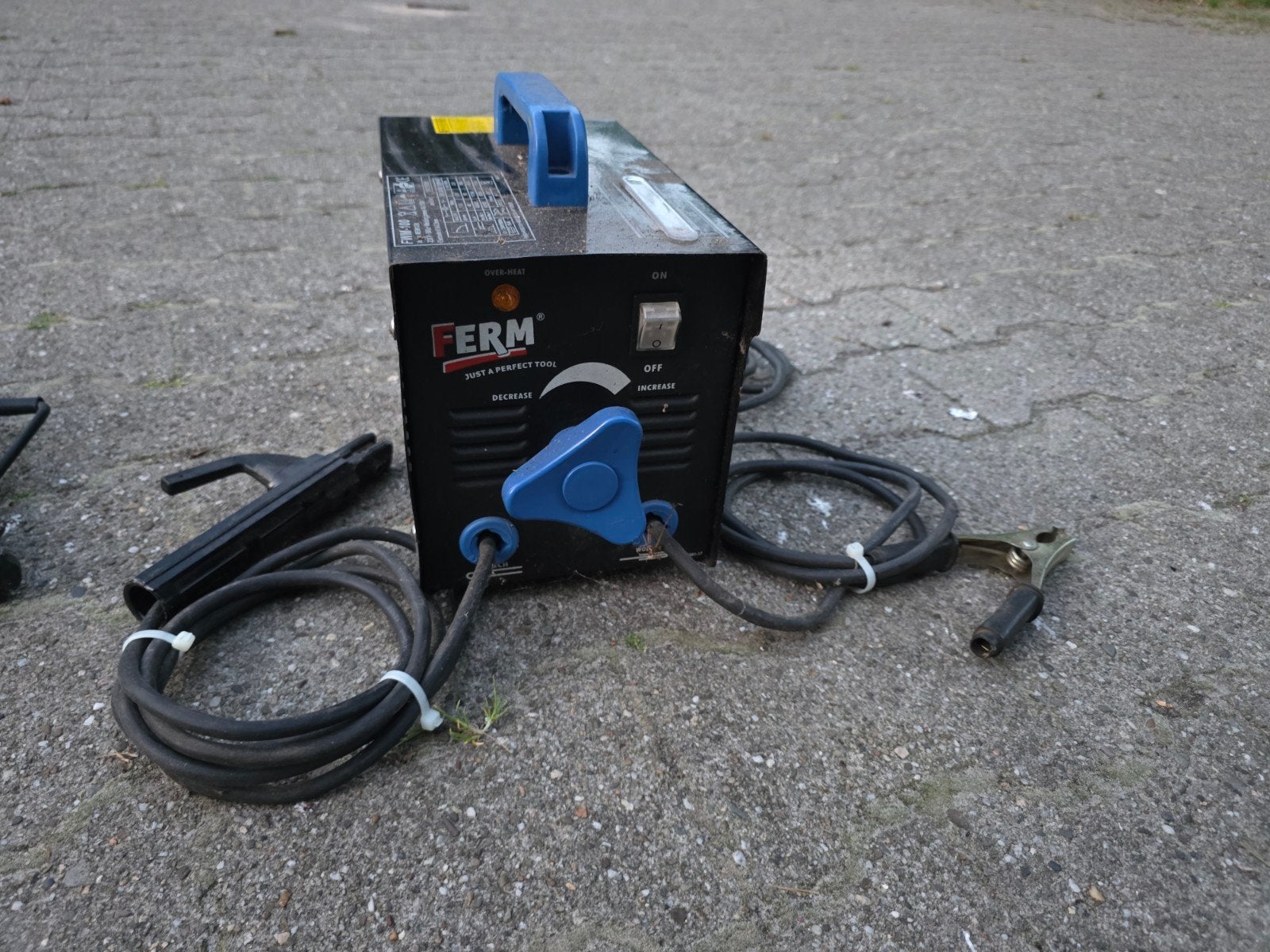 Ferm lasapparaat WEM1038, 40 - 100 Ampere, Ophalen, Gebruikt, Minder dan 150 ampère, Elektroden
