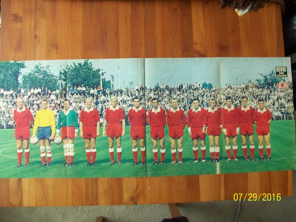 Uitklapposter PSV (Revu) seizoen 1964 - 1965, Verzamelen, Verzenden, Gebruikt, PSV, Poster, Plaatje of Sticker