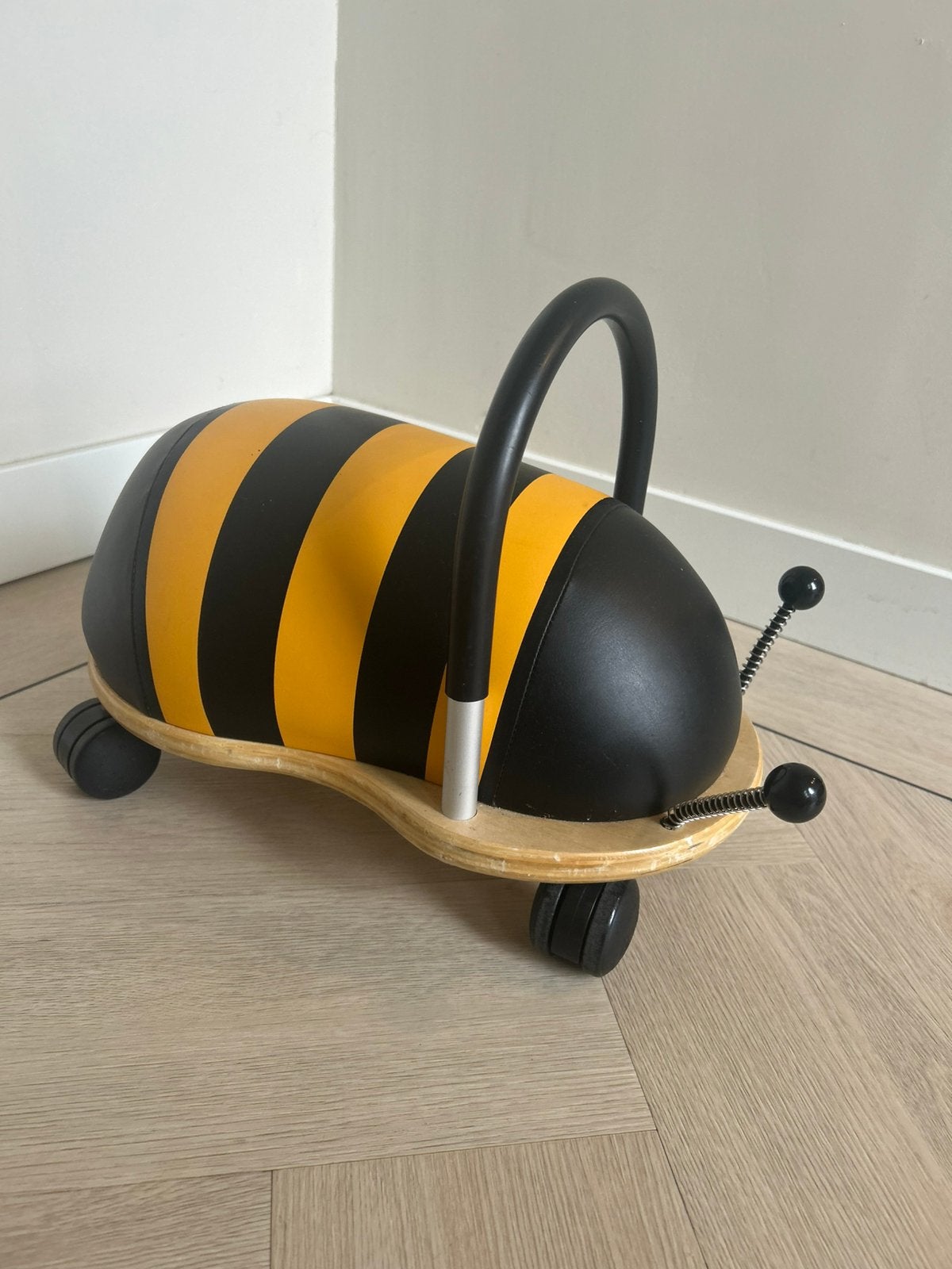 Wheelybug bijtje, Ophalen, Gebruikt