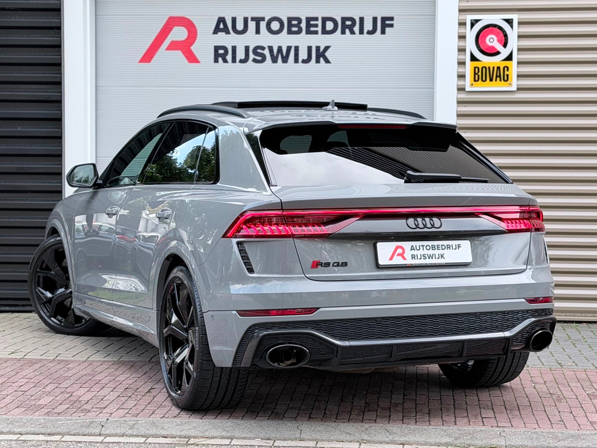 Audi RSQ8 4.0 TFSI quattro Carbon/Keramisch/HuD, Gebruikt, 600 pk, Bedrijf, Vierwielaandrijving