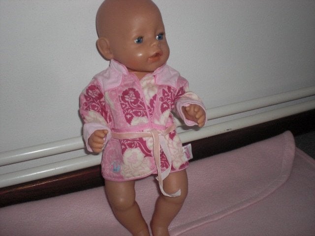 baby born kleertjes €6 per foto, Kinderen en Baby's, Speelgoed | Poppen, Ophalen of Verzenden, Zo goed als nieuw, Babypop
