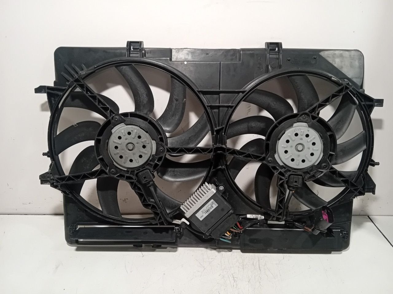 Koelventilator Audi A4, Onderdelen@venauto.nl, Van der Ven Autorecycling B.V., Gebruikt, Ettenseweg 76, 4706 PB Roosendaal, The Netherlands