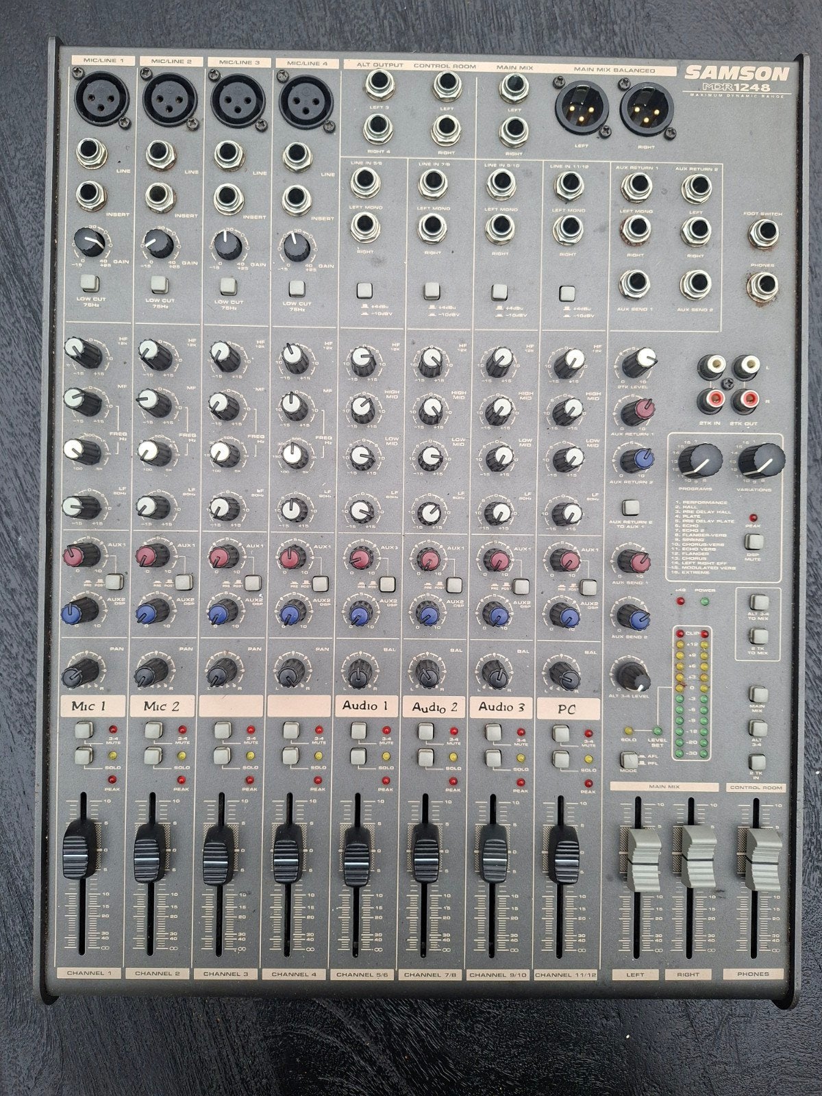 Samson MDR1248 Mengpaneel - 12 kanalen met effecten, Ophalen, Gebruikt, 10 tot 20 kanalen, Microfooningang