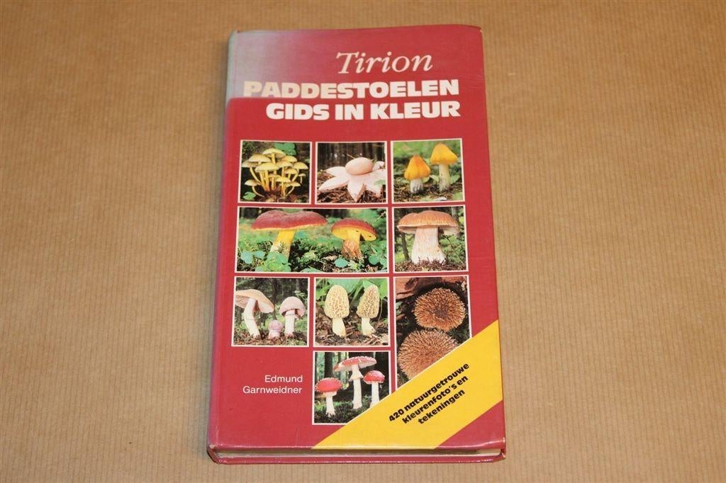Paddestoelen — Geïllustreerde Veldgids, Boeken, Natuur, Ophalen of Verzenden, Gelezen, Natuur algemeen
