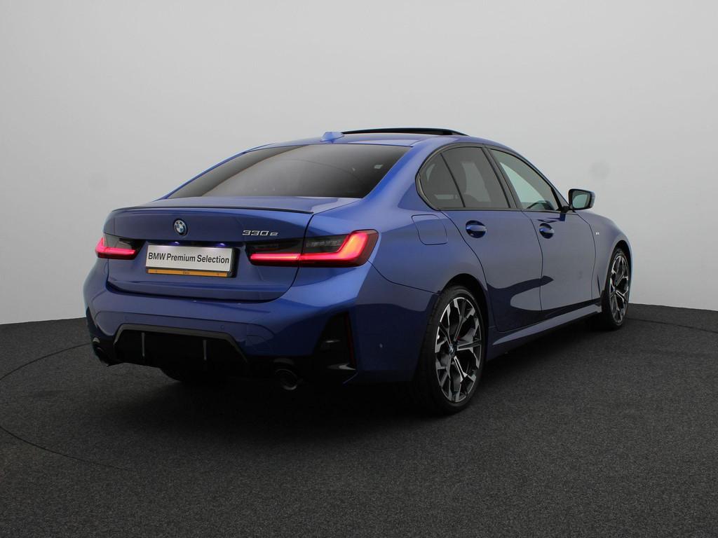 BMW 3 Serie Sedan 330e M Sportpakket Pro | Comfort Pack | Co, Auto's, Automaat, 1998 cc, Achterwielaandrijving, 4 cilinders