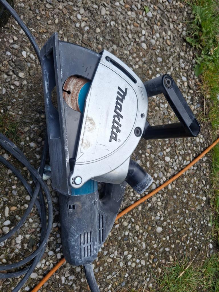 Makita SG1251 Muurfrees - 1400W, 125mm, Doe-het-zelf en Verbouw, Gebruikt, Overige typen, Ophalen of Verzenden, Makita