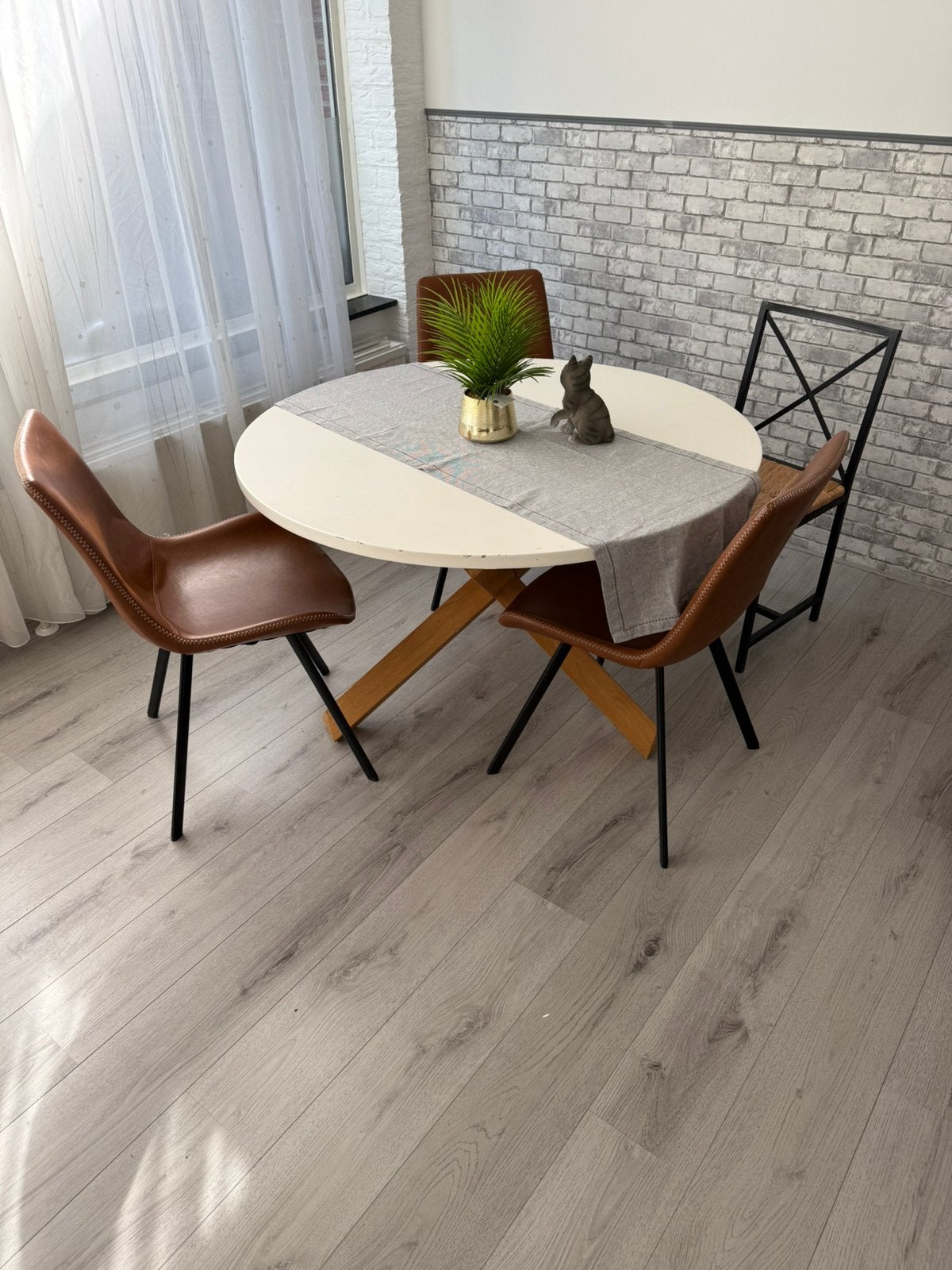 Eettafel met stoelen, Ophalen, Zo goed als nieuw, Rond, 100 tot 150 cm