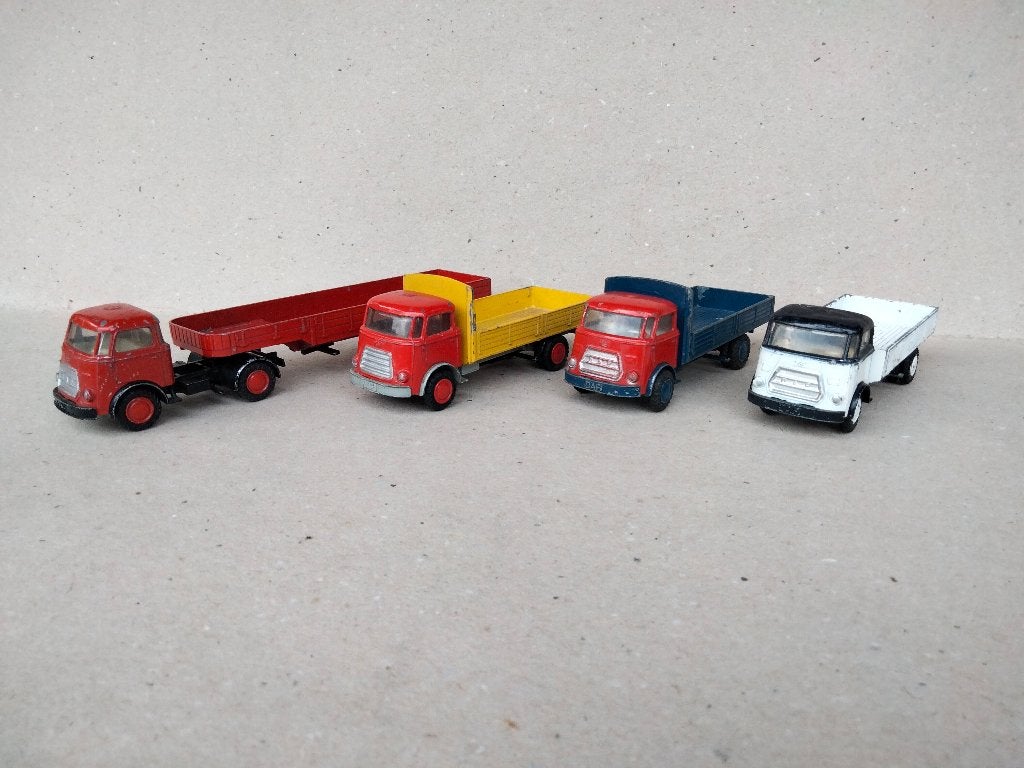 lion car= 4 daf truck models, Ophalen of Verzenden, Gebruikt, Bus of Vrachtwagen, Lion Toys