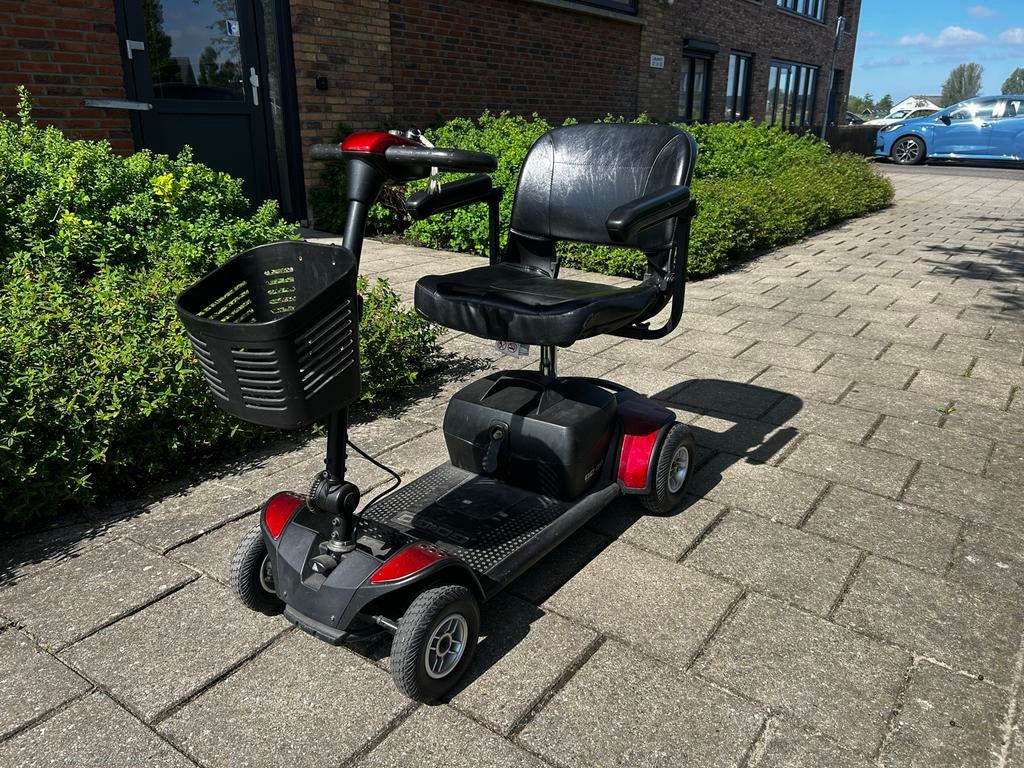 Opvouwbare scootmobiel GoGo Elite traveler met nieuwe accu, Ophalen, 10 km/u of minder, 16 t/m 25 km, Gebruikt