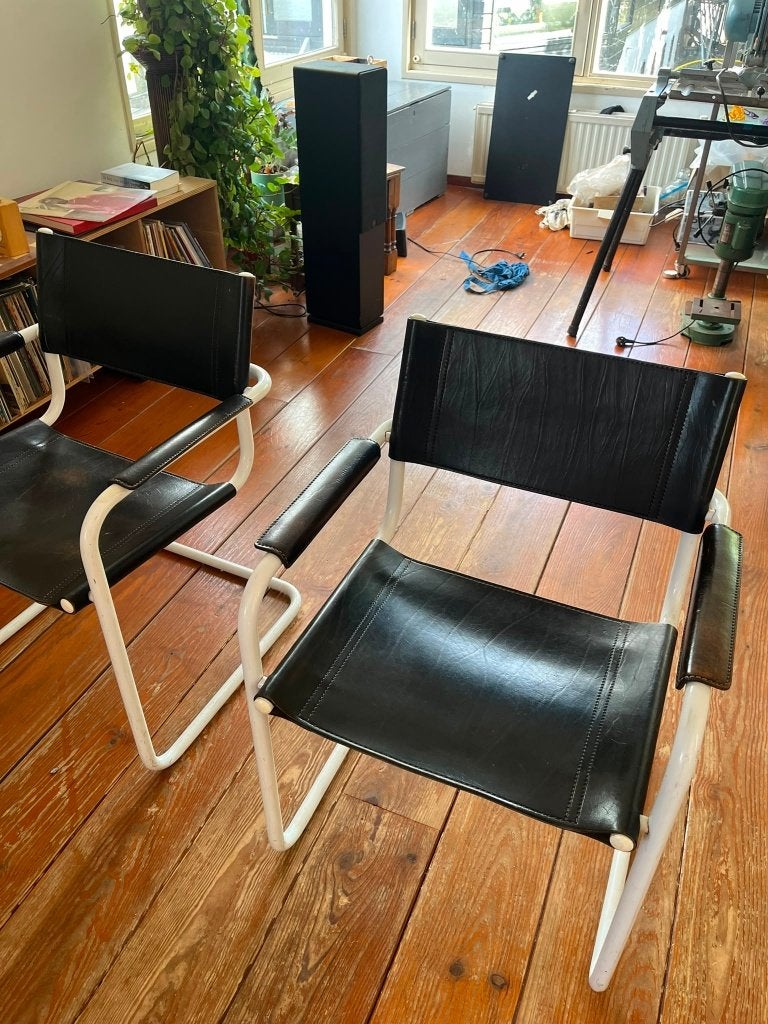 Set van 2 Vintage Fasem Sledestoelen – Tuigleer & Wit Frame, Ophalen, Gebruikt, Twee, Zwart