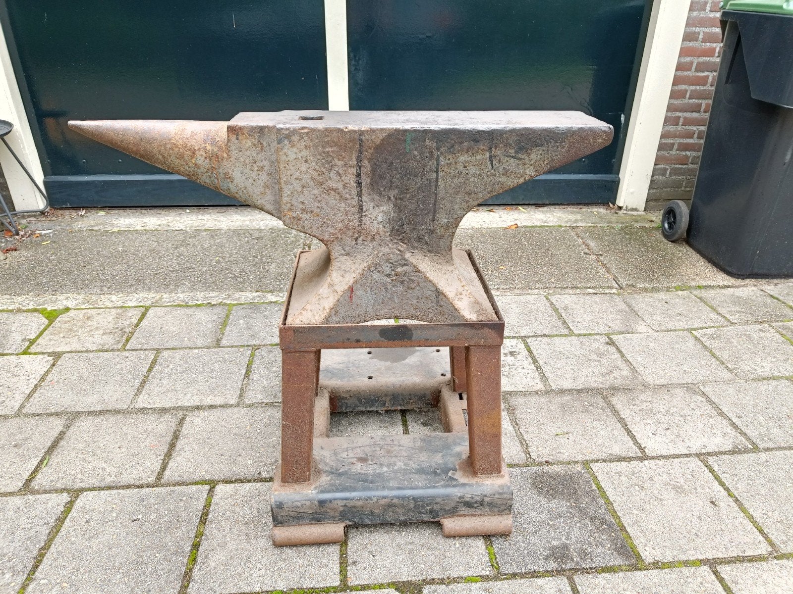 Robuust Aambeeld met Onderstel - Ideaal voor Smeden, Ophalen