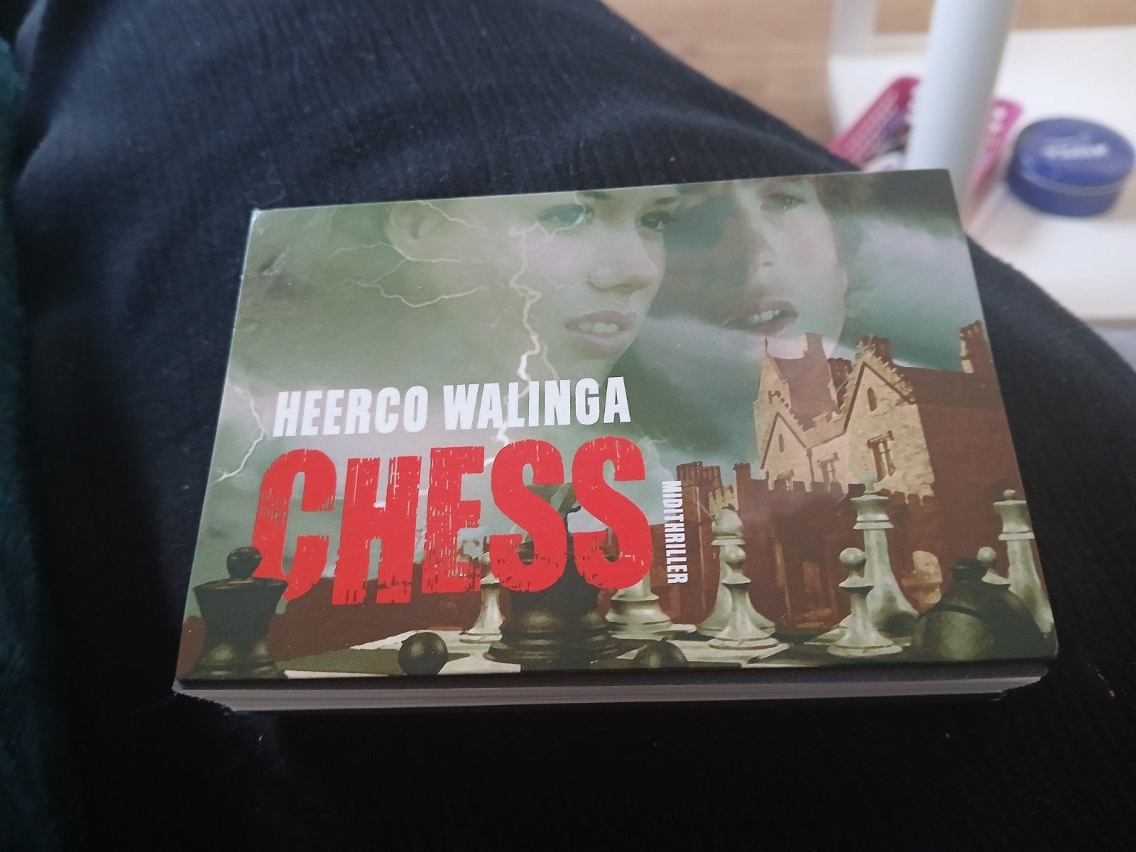 Heerco Walinga - Chess (Midithriller), Boeken, Thrillers, Gelezen, Nederland, Ophalen of Verzenden