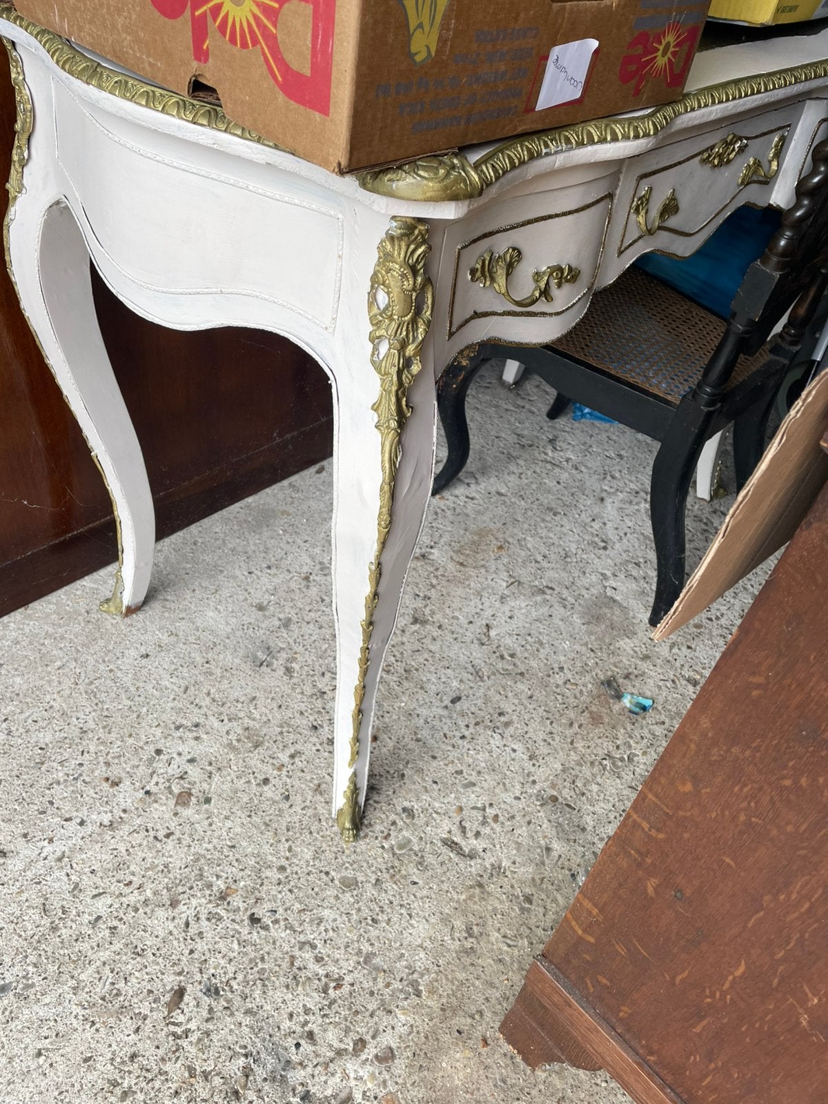 Franse schrijftafel.(heel lichtroze), Ophalen