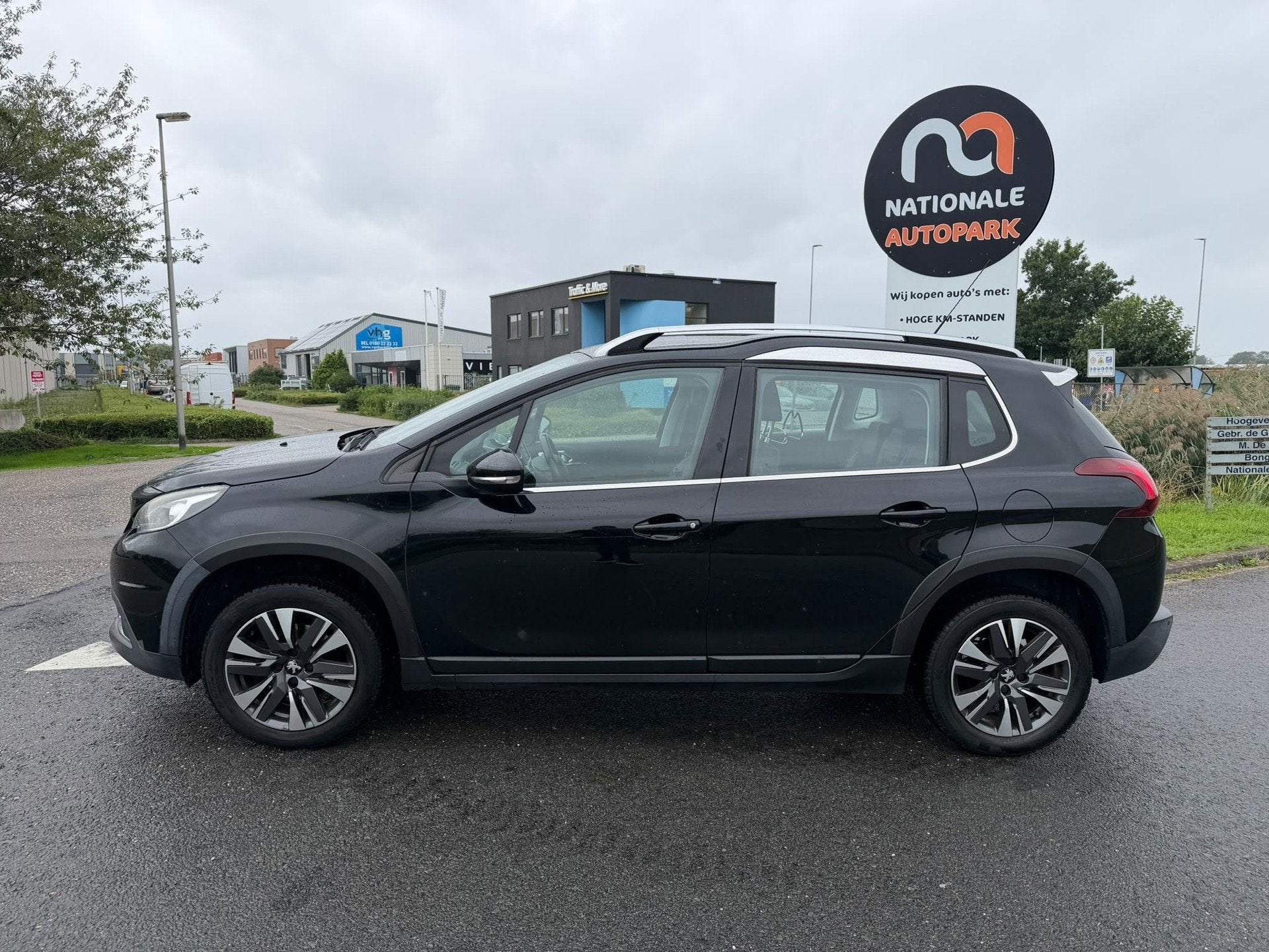 Peugeot 2008 Peugeot 2008 1.2 PureTech Allure | 2016 | Benzi, Euro 6, 1199 cc, 610 kg, Origineel Nederlands
