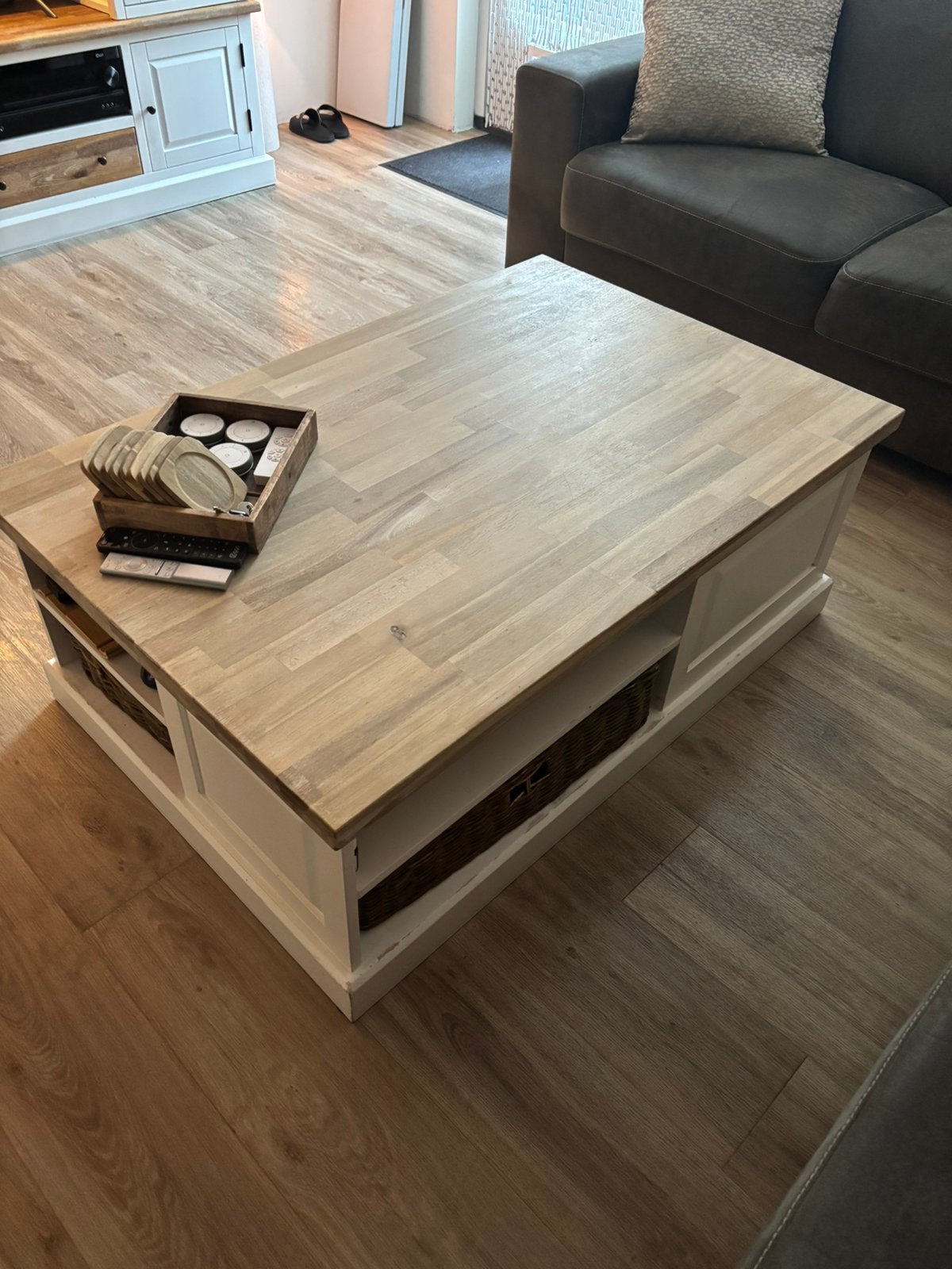 Salontafel, Ophalen