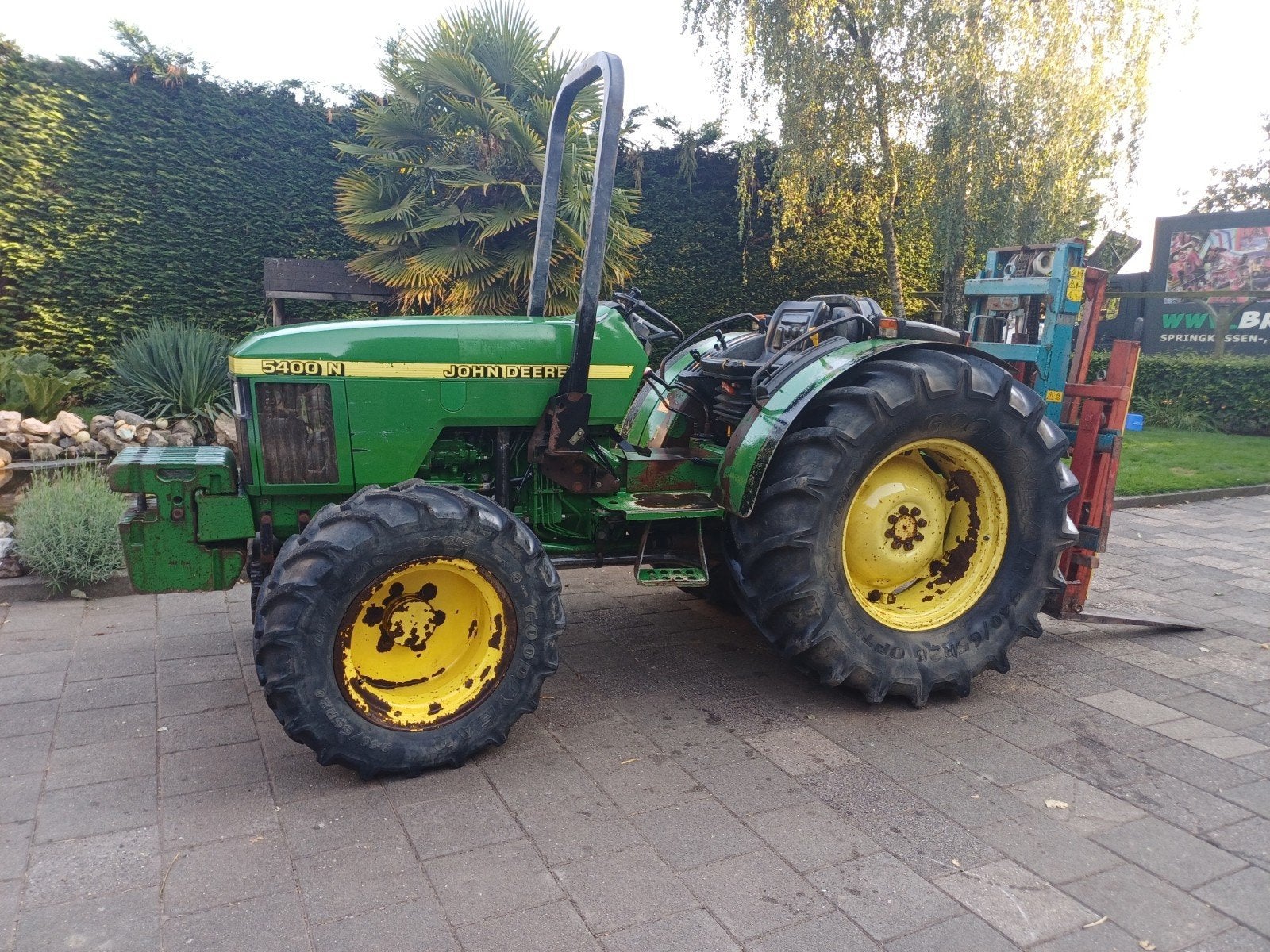 john deere 5400n met hefmast, Zakelijke goederen, Agrarisch | Tractoren, Ophalen of Verzenden, Gebruikt, Tot 80 Pk, John Deere