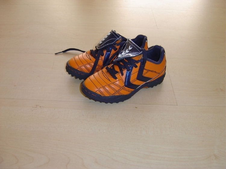 super stoere meisjessportschoenen ( maat 29 ) HUMMEL, Meisje, Schoenen, Ophalen of Verzenden, Zo goed als nieuw