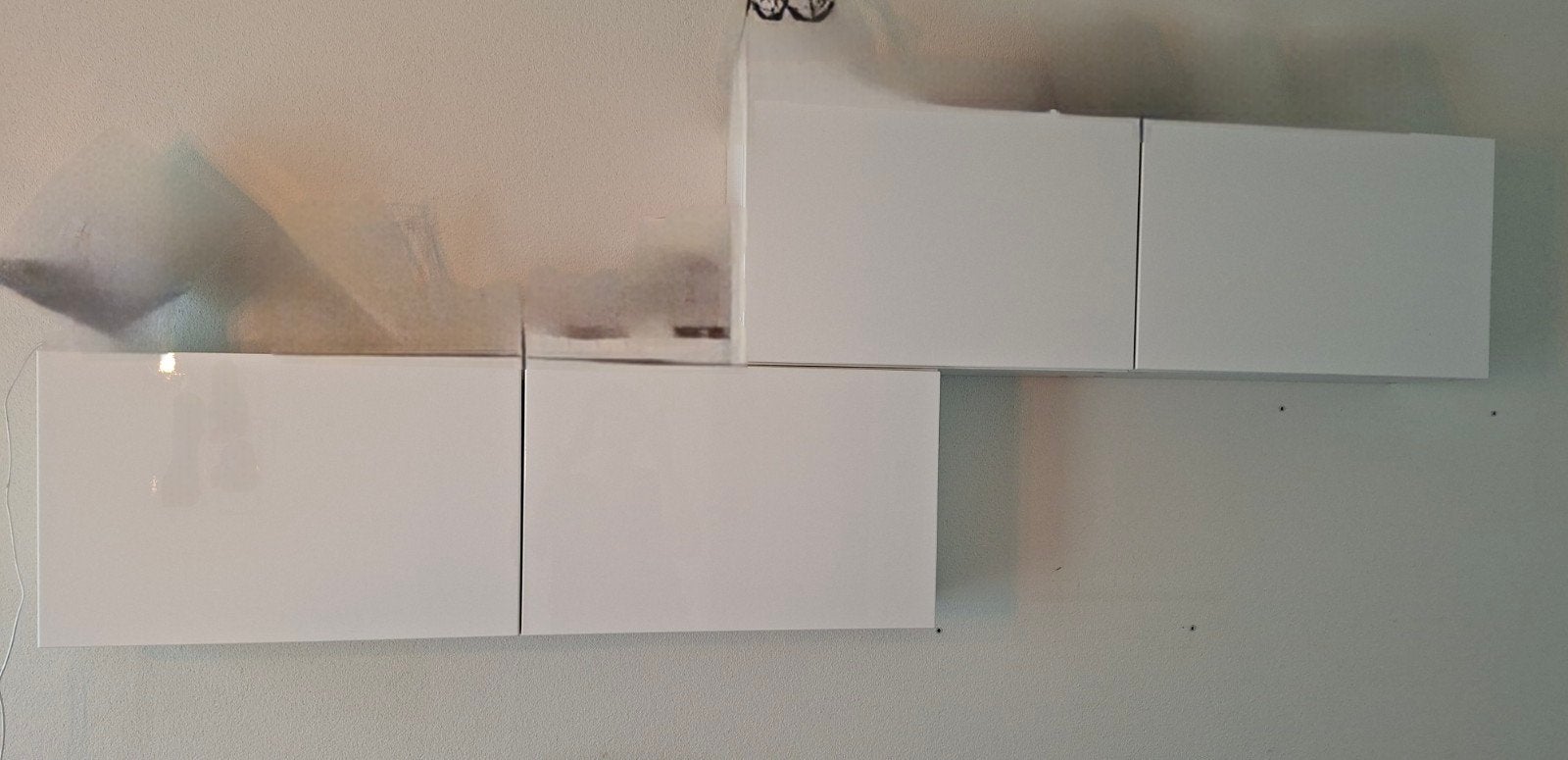 4 Besta hoogglans wit kasten 60x38x20 met ophangrails, Ophalen, Gebruikt