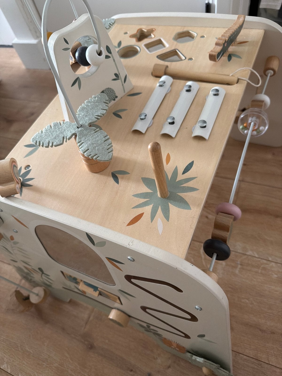 Vertbaudet Houten Meegroei Speel Activiteiten Tafel, Ophalen of Verzenden, Zo goed als nieuw, Overige typen