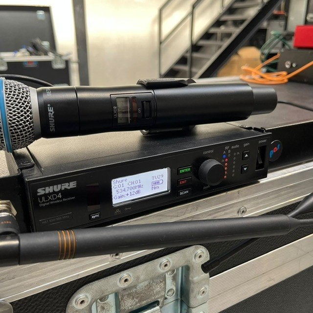 Shure ULXD4, Muziek en Instrumenten, Ophalen of Verzenden, Zo goed als nieuw, Zangmicrofoon, Draadloos