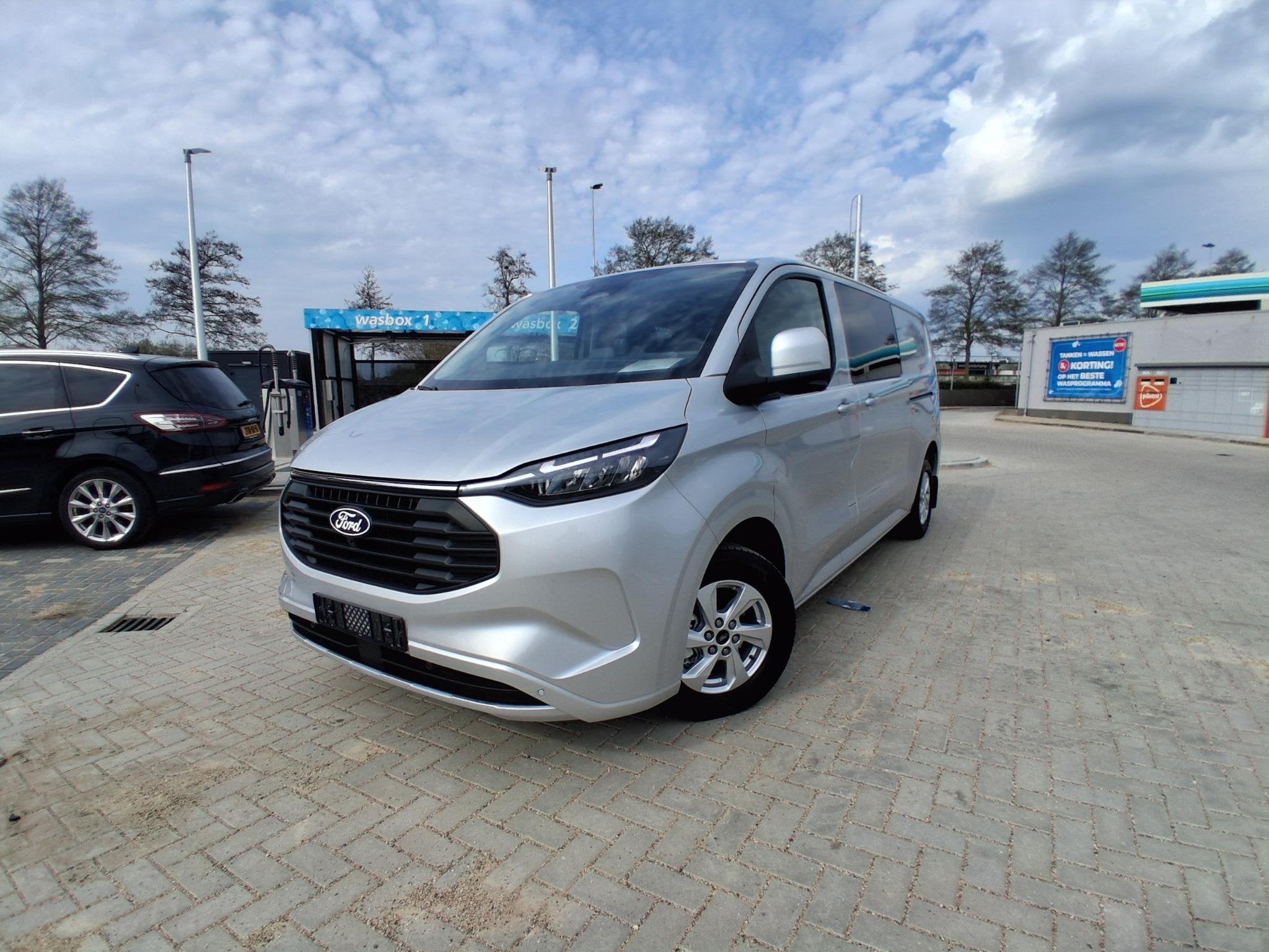Ford Transit Custom 2.5 PHEV 233 pk L2H1 320 Limited Dubbele, Auto's, Bestelauto's, Euro 6, 4 cilinders, Plug-in hybride, Bedrijf