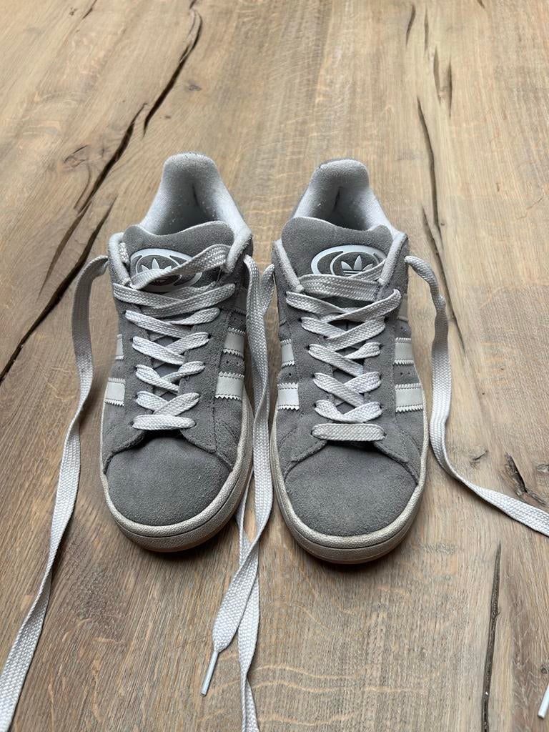 Adidas Campus sneakers grijs maat 38 nauwelijks gedragen!, Ophalen of Verzenden, Gedragen, Grijs, Sneakers of Gympen