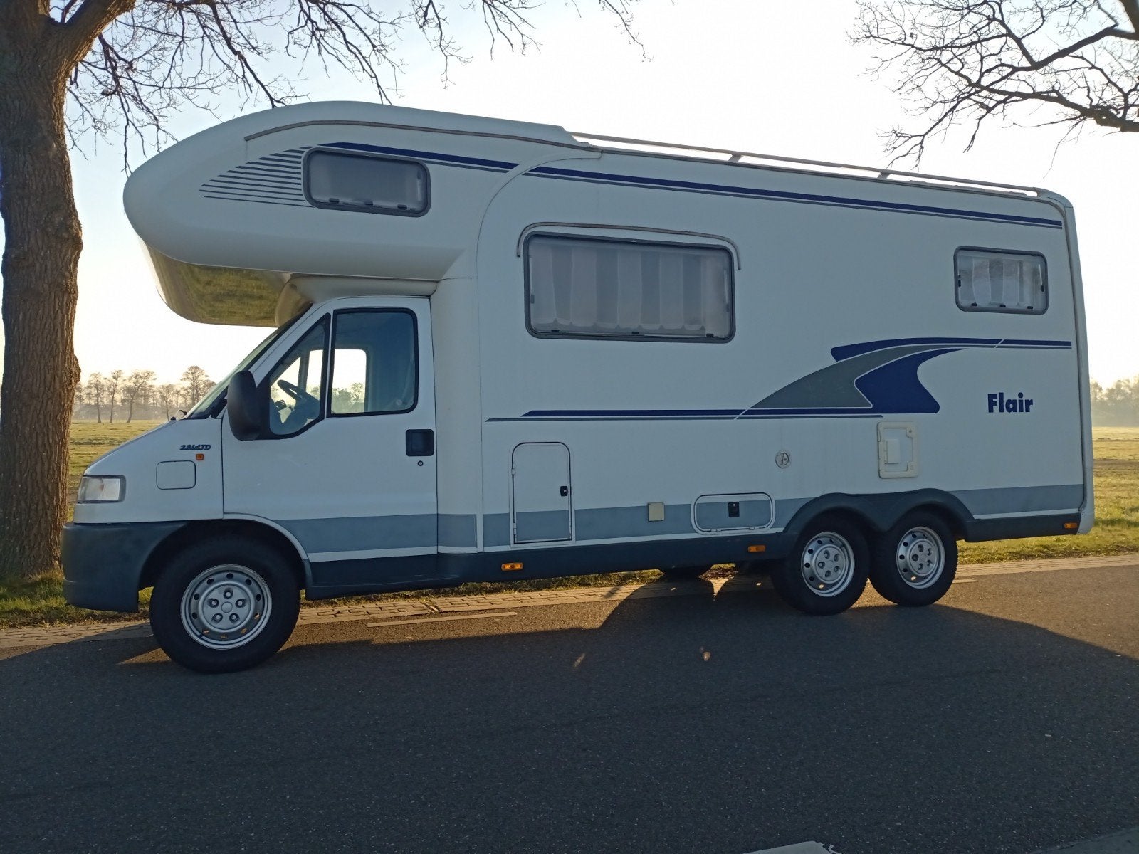 flair 6700 ITA  6 persoons 122 pk stuurbekrachtiging, Caravans en Kamperen, Campers, Fiat, Treinzit, Particulier, Tot en met 6