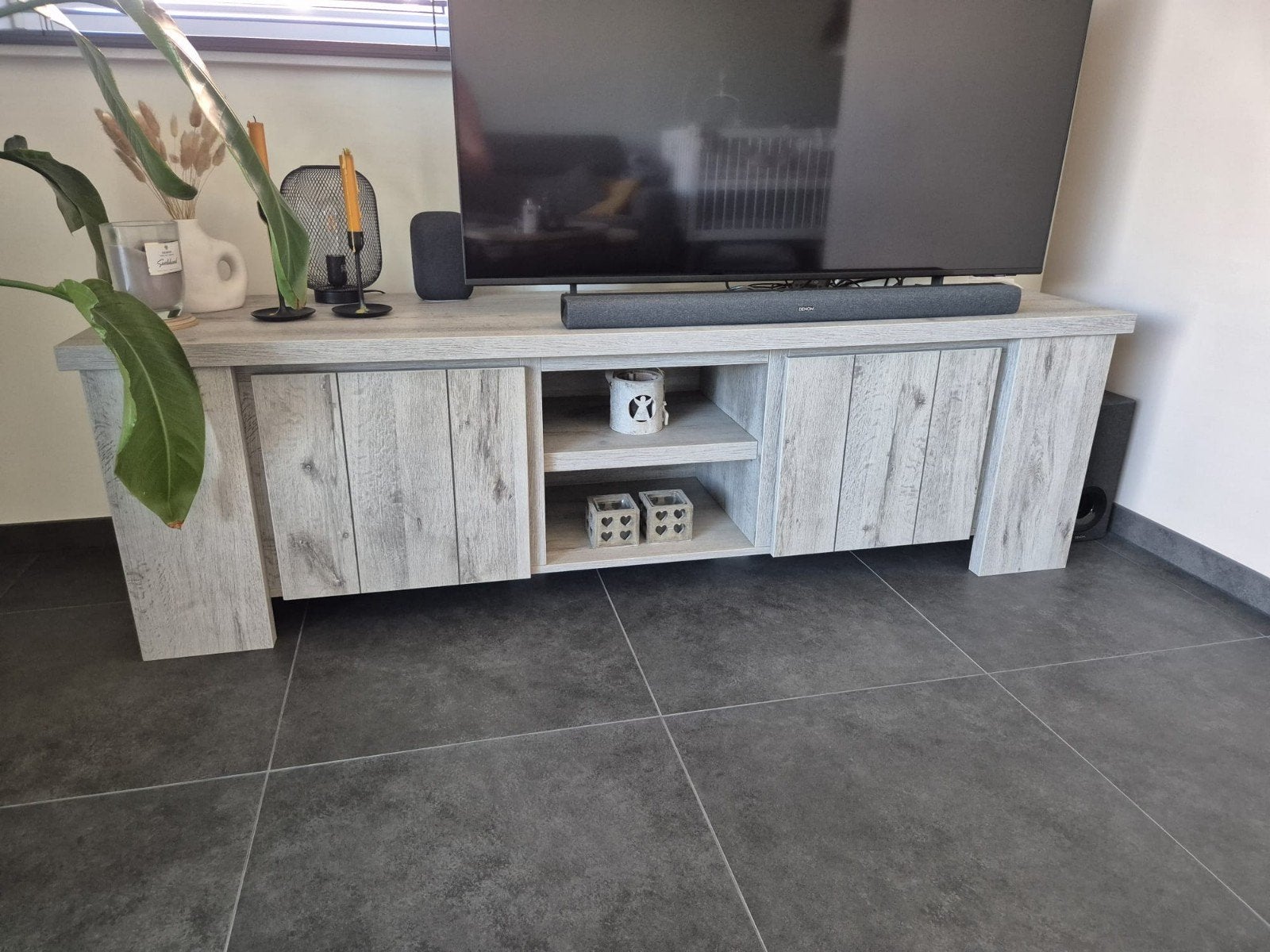 Tv-meubel, Ophalen, Modern, Scandinavisch, 150 tot 200 cm, Zo goed als nieuw