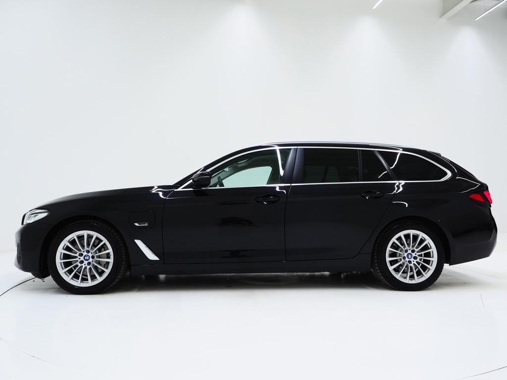 BMW 5 Serie Touring 530e xDrive | LED Grille | Trekhaak | Le, Automaat, 1998 cc, 1935 kg, Gebruikt