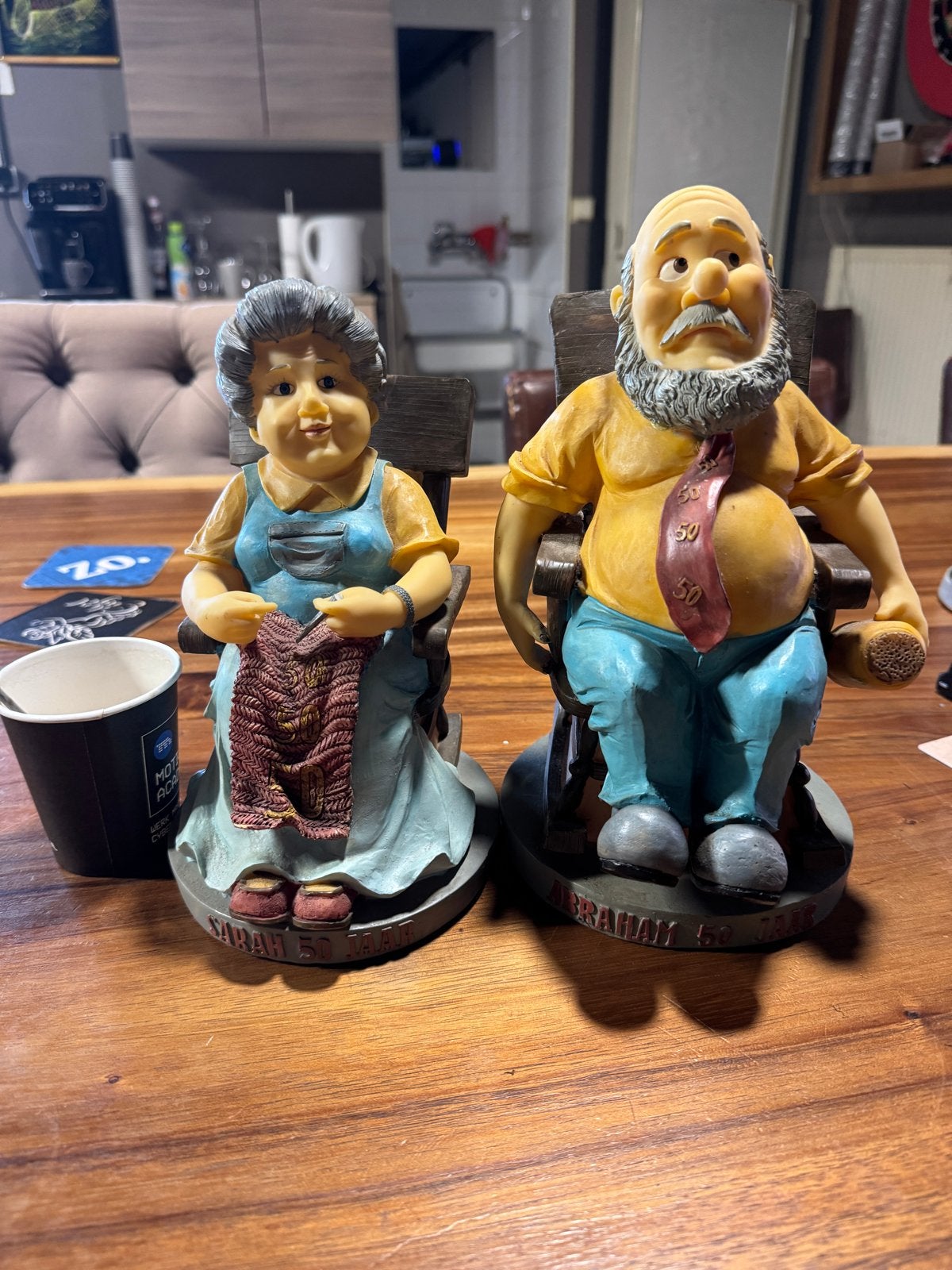 Beeldjes Sara en Abraham 50 jaar, Ophalen of Verzenden, Gebruikt, Mens