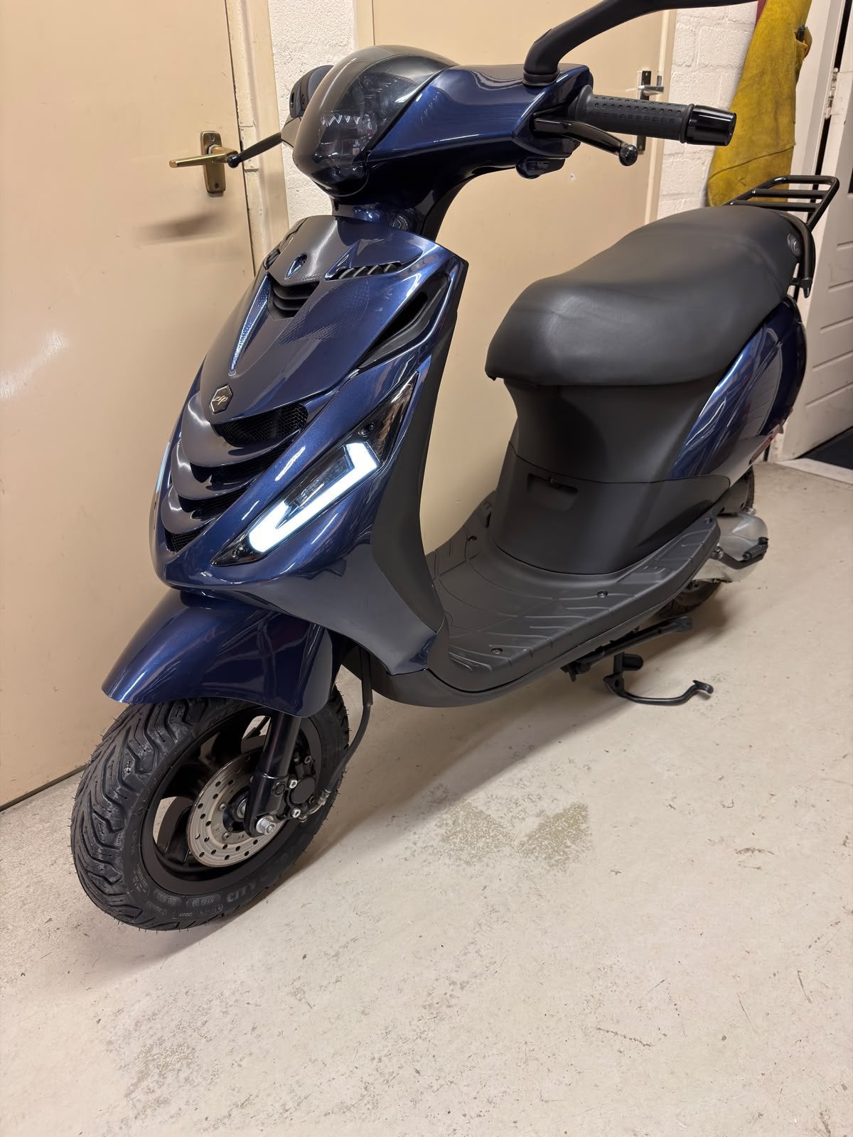 (WAARDEPIJLING) Piaggio zip SP 2t, Ophalen, Zo goed als nieuw, Tweetakt, Zip