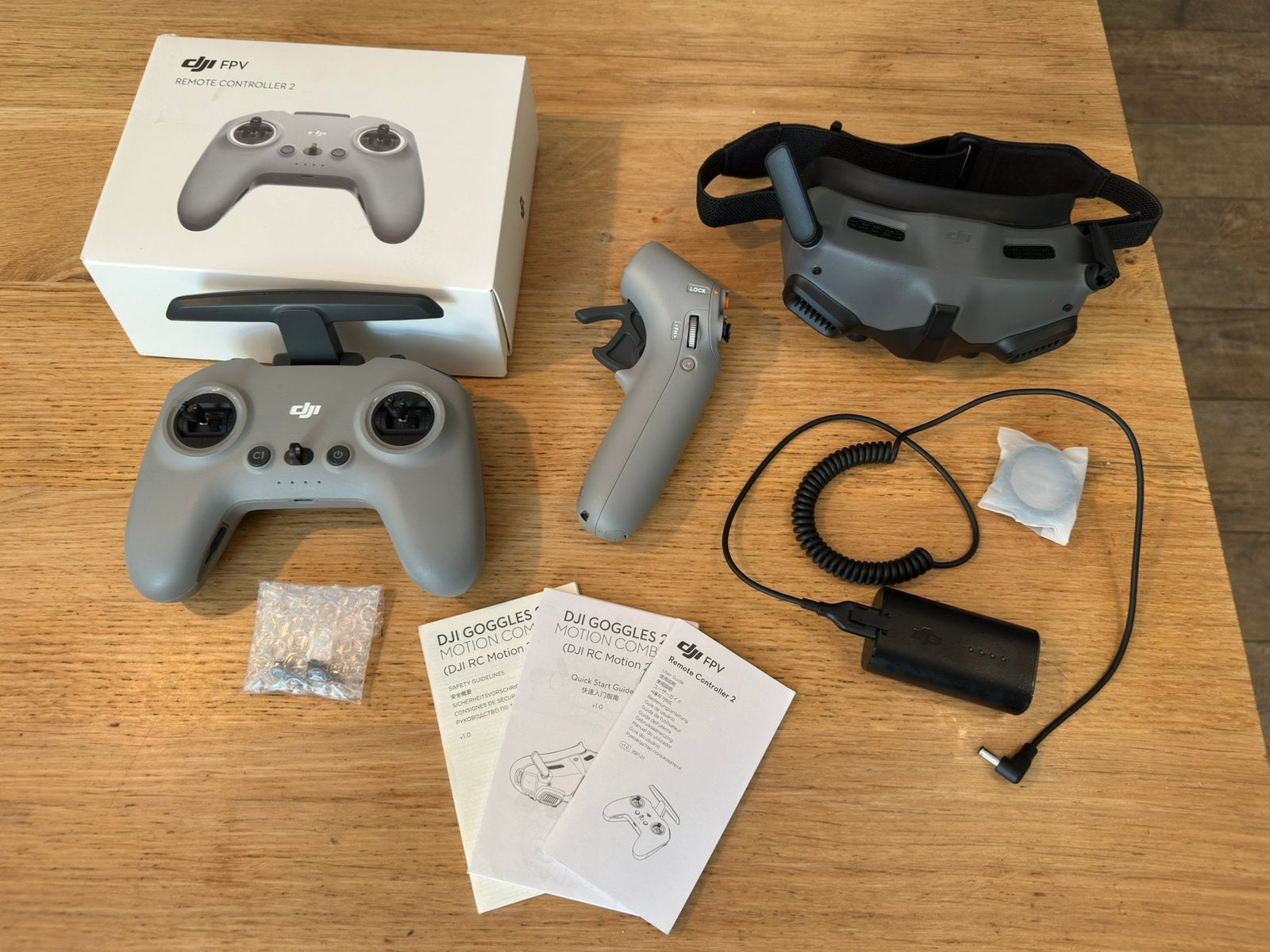 DJI FPV Goggles 2 Combo + fpv rc 2 & RC Motion 2, Audio, Tv en Foto, Drones, Zo goed als nieuw, Cameradrone, Geen camera, DJI