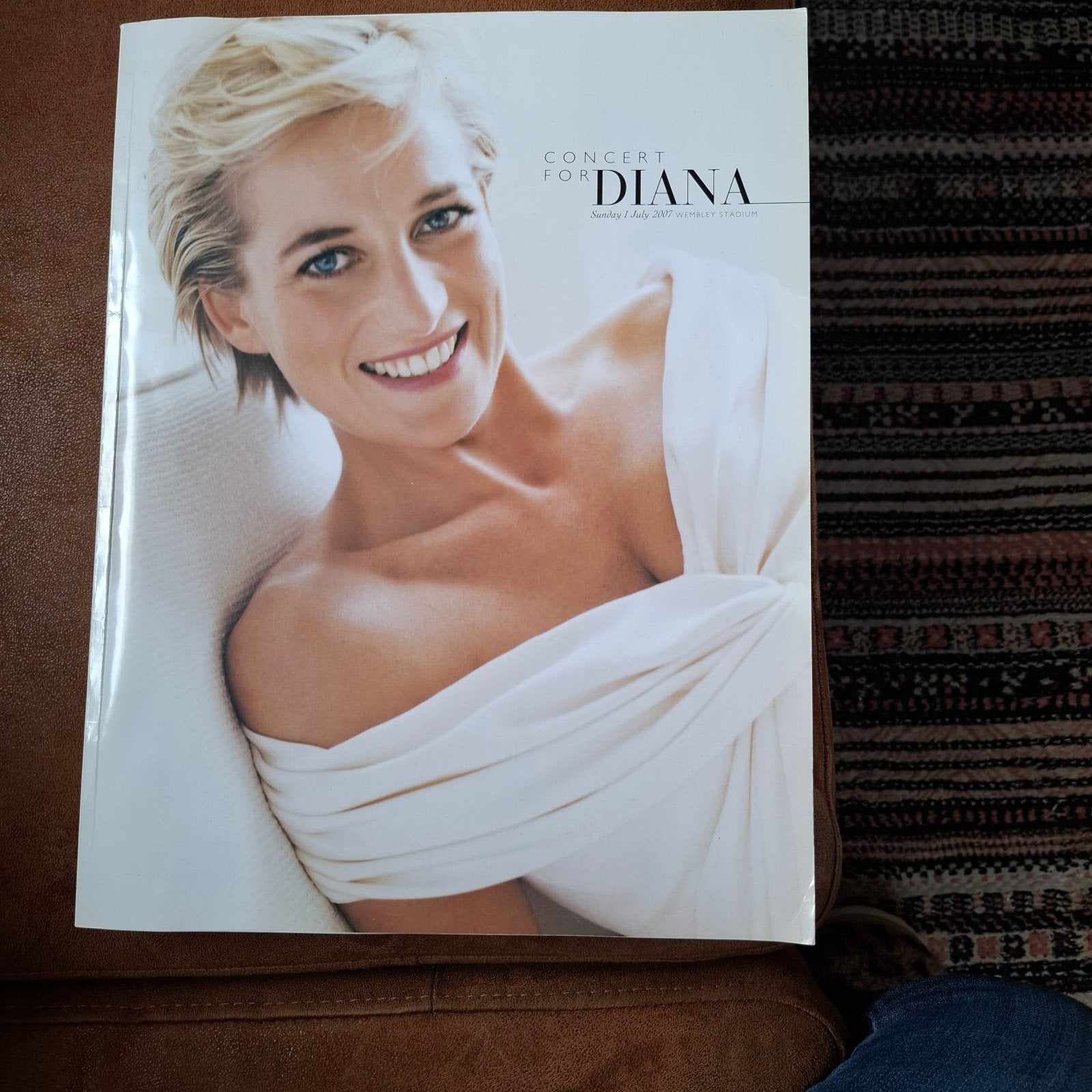 Boek Lady Diana, Ophalen of Verzenden, Zo goed als nieuw