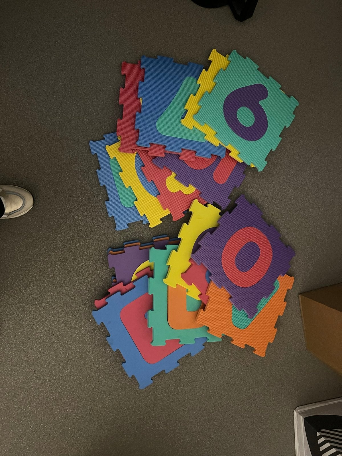 Foamtegels letters en cijfers (2x9 stuks), Ophalen, Gebruikt, Puzzelen