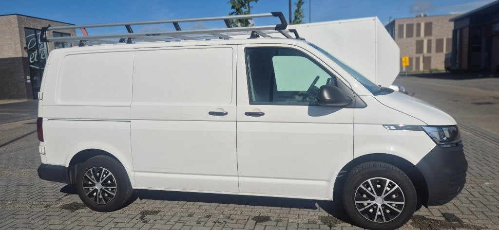 Volkswagen Transporter GB 2.0 TDI 90pk L1h1 300/2600 2021, Auto's, Bestelauto's, Voorwielaandrijving, 1780 kg, Stof, Zwart