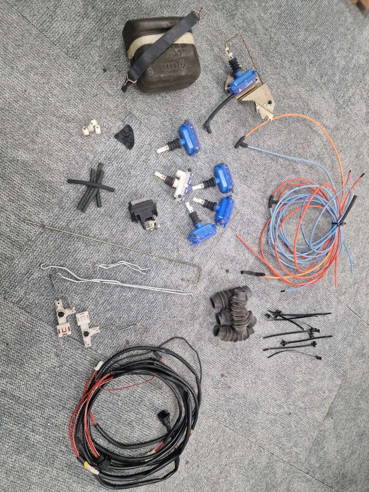 Complete oem centrale vergrendeling set golf 2 5 deurs, Ophalen, Gebruikt, Volkswagen