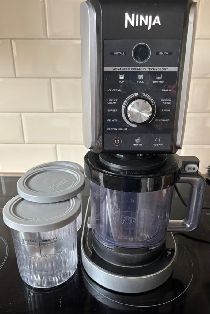 Ninja Creami Deluxe, Witgoed en Apparatuur, Keukenmixers, Ophalen, 3 snelheden of meer, Zo goed als nieuw, Vaatwasserbestendig