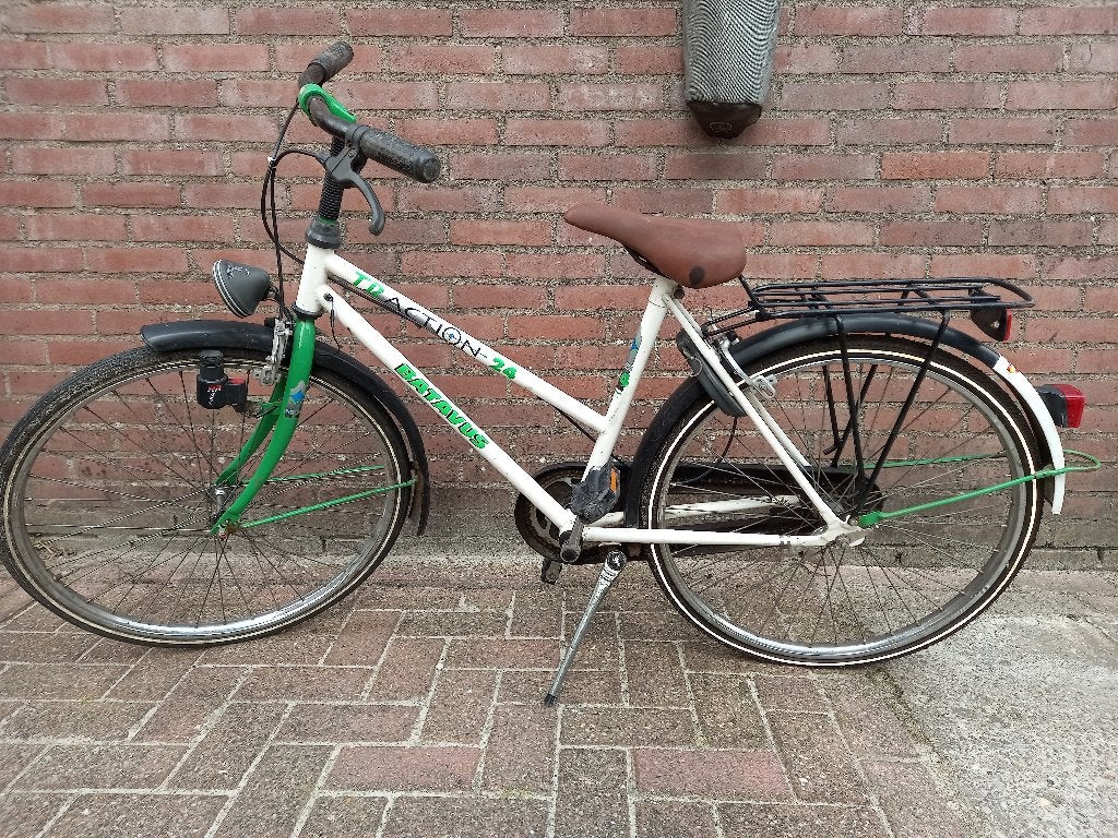 Zeer nette kinderfiets 24 inch - Batavus, Ophalen, Zo goed als nieuw, 20 inch of meer, Batavus