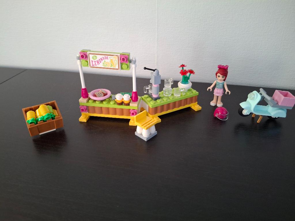 Lego Friends Mia's Limonadekraam (41027), Compleet, Lego, Friends, Ophalen of Verzenden