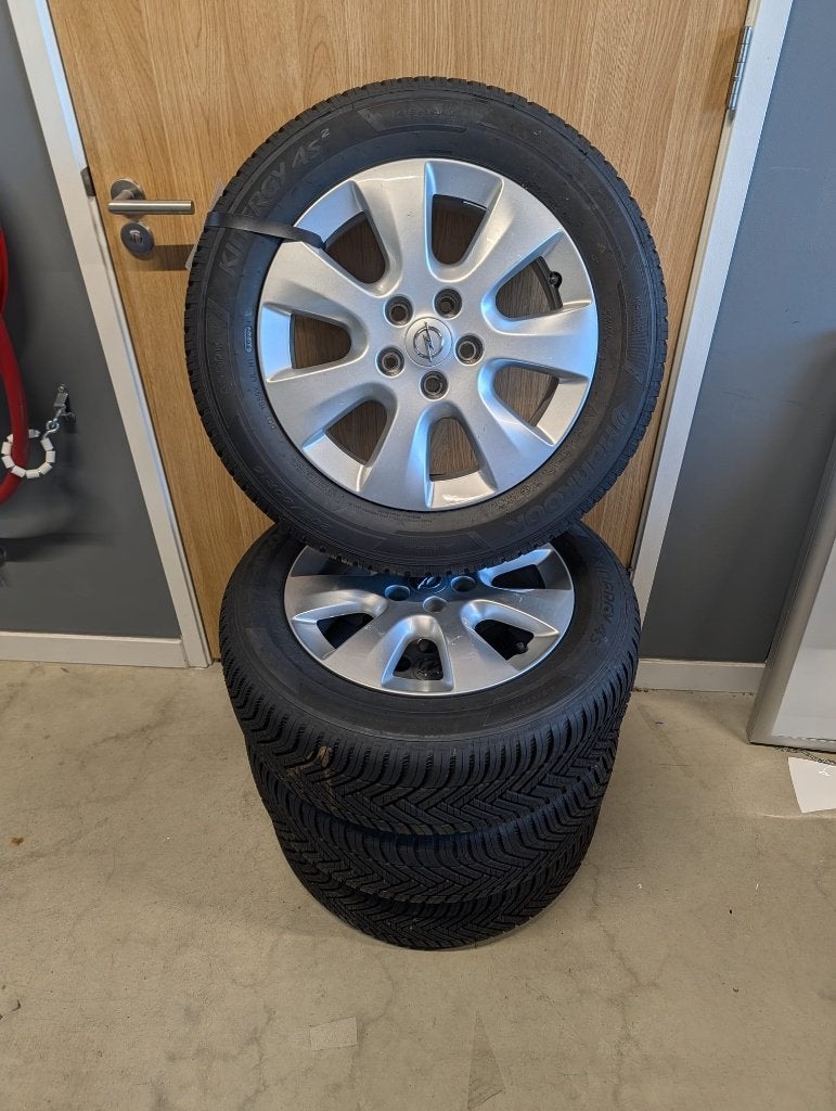 banden en velgen Opel combo, Partner, Berlingo 2021, Auto-onderdelen, Banden en Velgen, Ophalen, Bestelwagen, 16 inch, Banden en Velgen